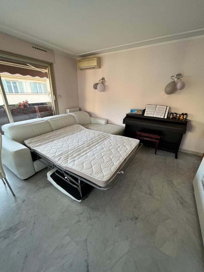 Chambre Privee Avec Terrasse Au Port De ニース エクステリア 写真